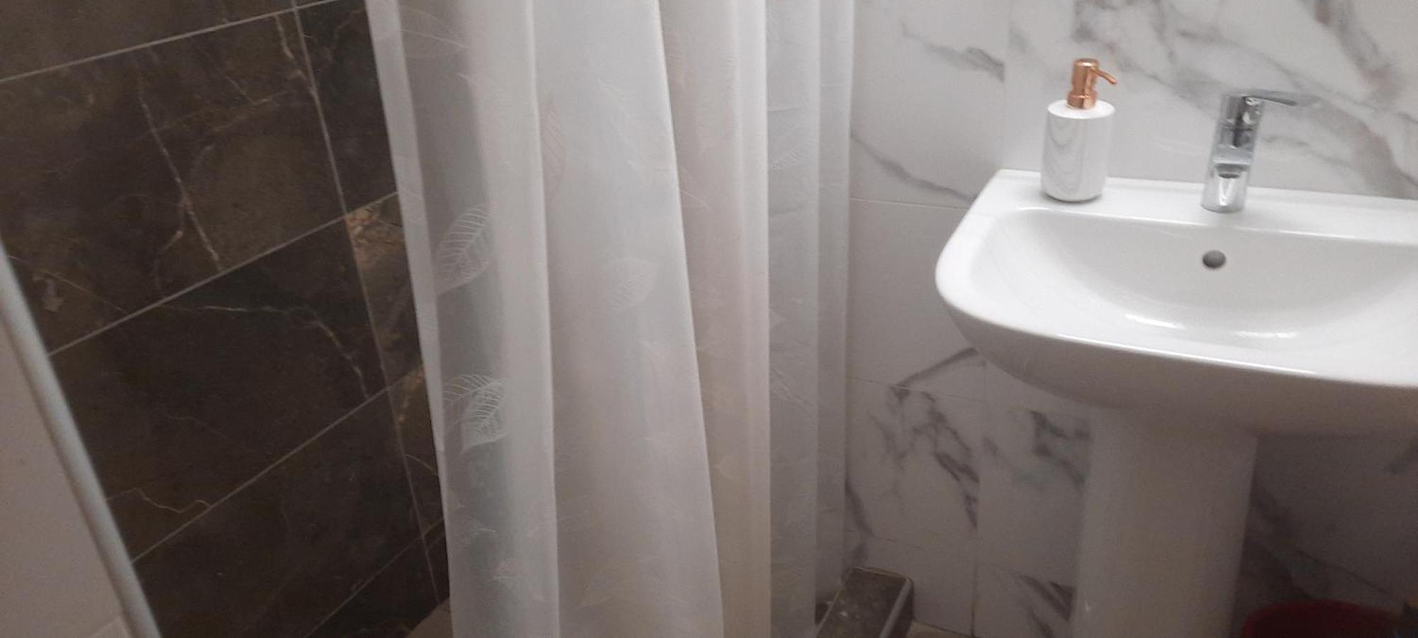 Livia'S Room To Ampelokipi Metro Airport Line アテネ エクステリア 写真