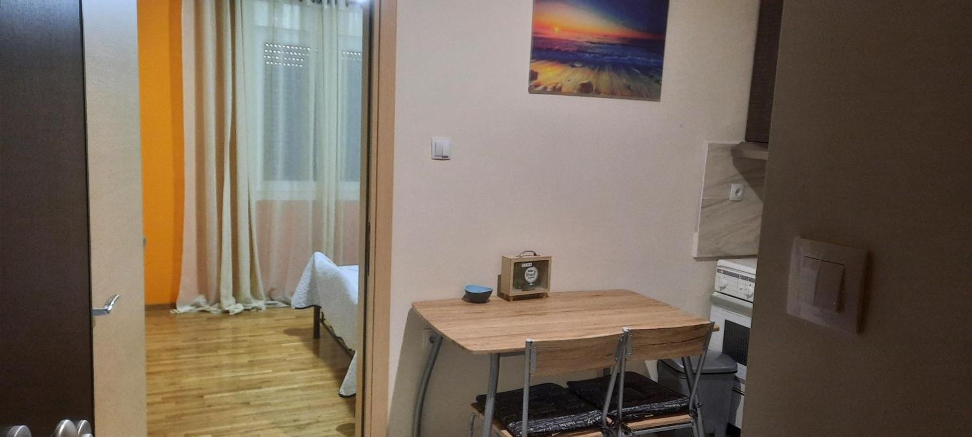 Livia'S Room To Ampelokipi Metro Airport Line アテネ エクステリア 写真